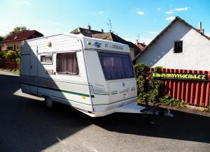 Chateau-Malá hmotnost